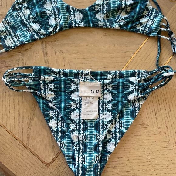 AMUSE SOCIETY Sexy Boho Triangle String Bikini Set! - Picture 3 of 5